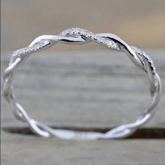 White Gold Delicate Twisted Eternity Band Ring - Picture 4 of 4